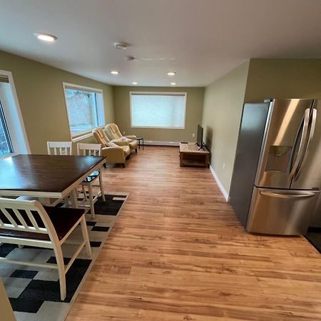 Bluejay Suites B&B ホワイトホース エクステリア 写真