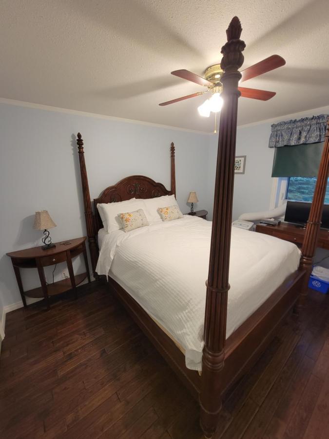Bluejay Suites B&B ホワイトホース エクステリア 写真