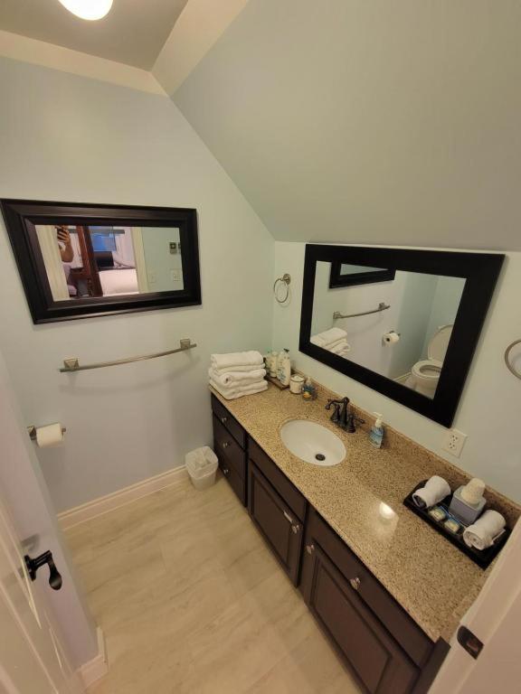 Bluejay Suites B&B ホワイトホース エクステリア 写真