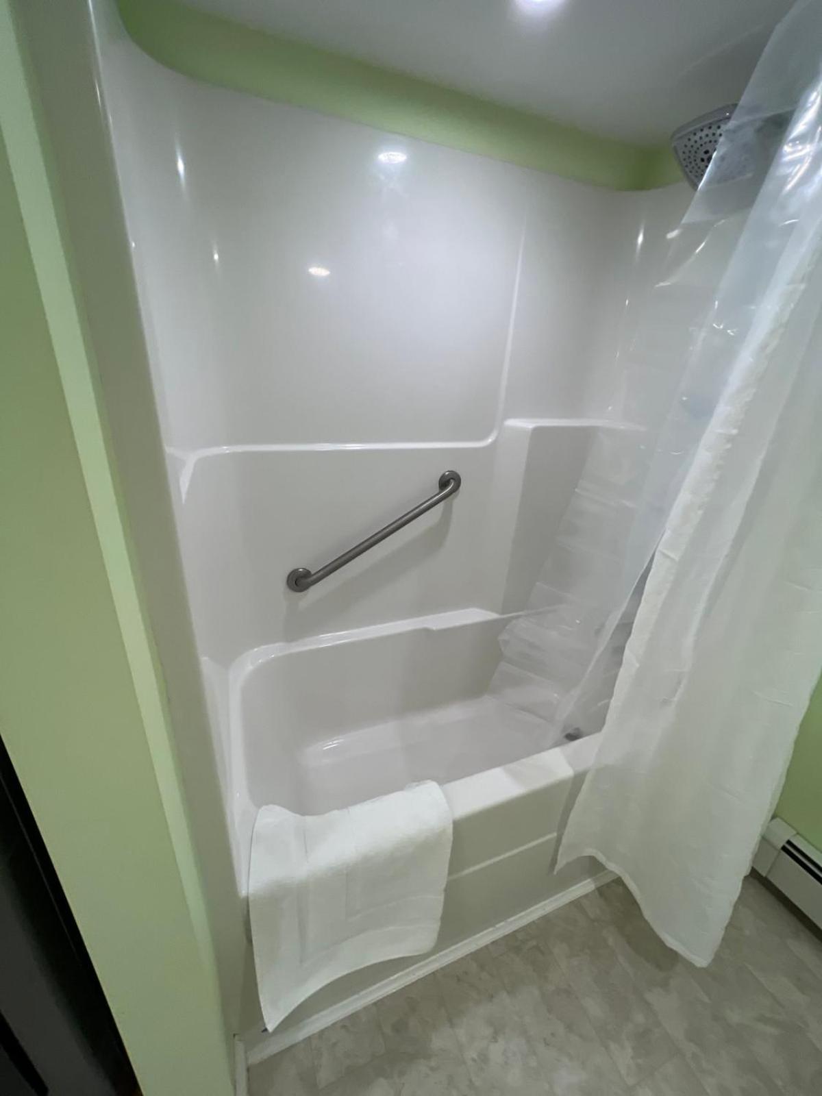 Bluejay Suites B&B ホワイトホース エクステリア 写真